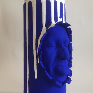 Full Mockery Spray Can 18x8cm Blue and white