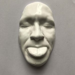 Magnet White Mockery 6×3 cms